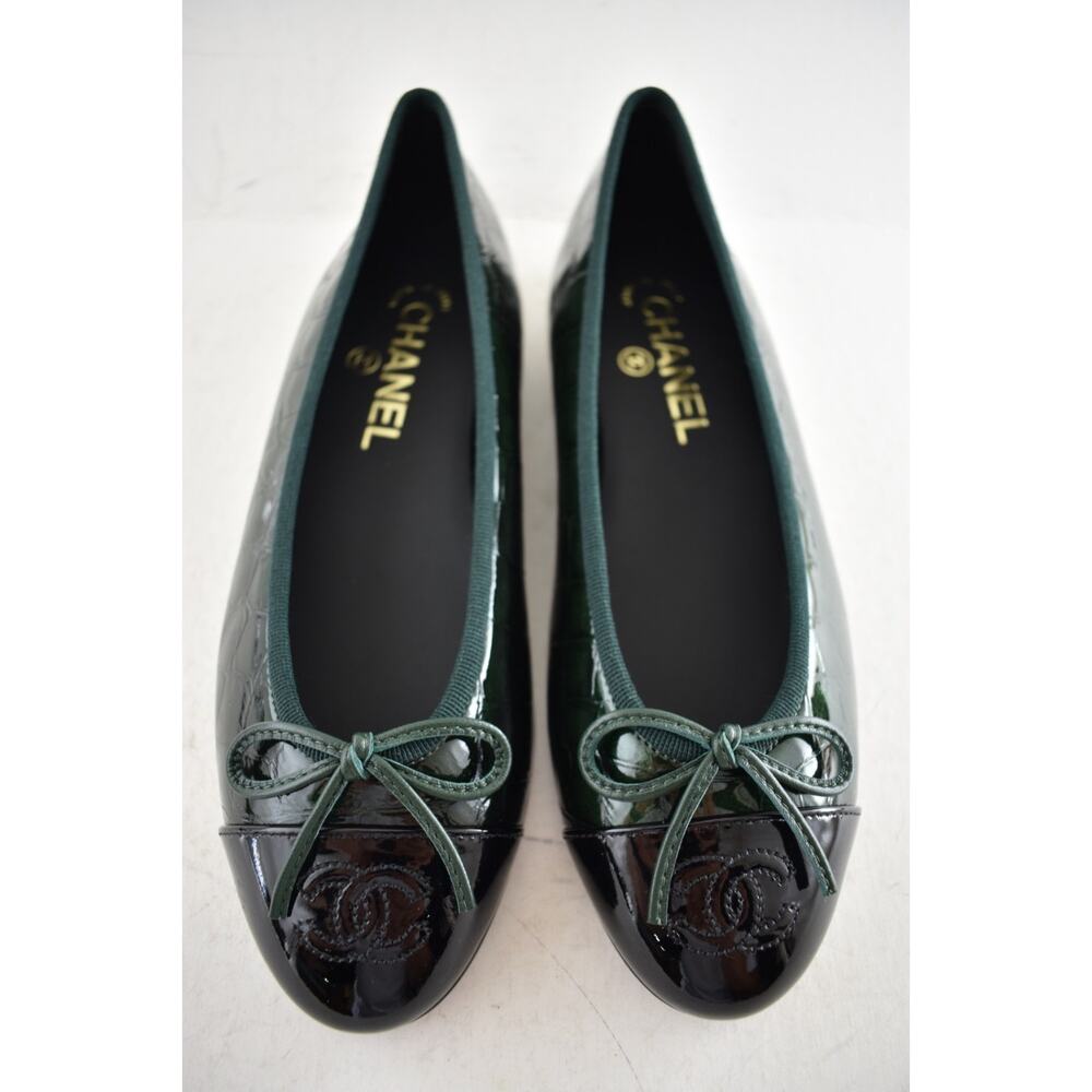 Chanel 26A Dark Green Black Crocodile Patent CC Logo Ballet Ballerina Flat 37.5 - Picture 11 of 16